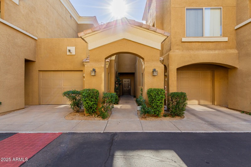phoenix-biltmore-1-bedroom-condo-1-car-g