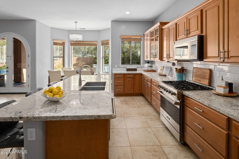 42-web-or-mls-_TMR6760