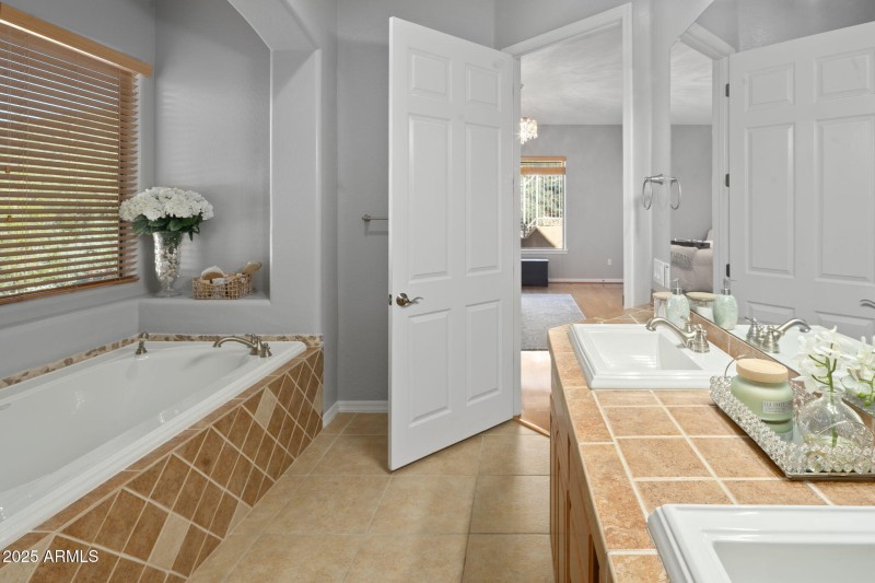 56-web-or-mls-_TMR6948