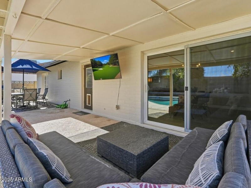 037_Covered Patio Area