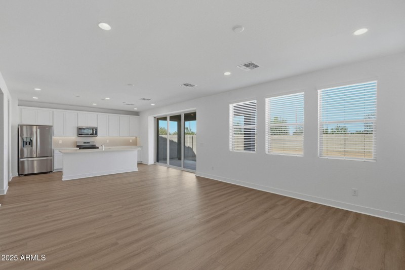 Great Room W Window Treatments