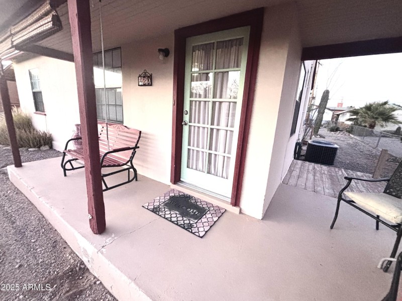 420 W Arroyo Front Porch