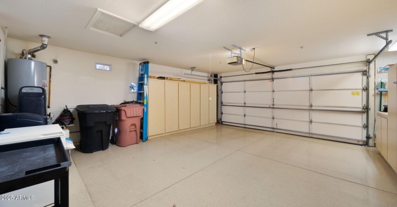 39-web-or-mls-Garage Interior2