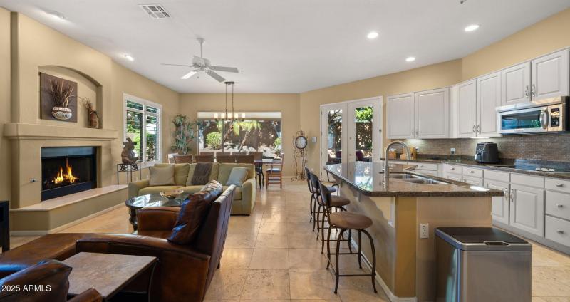 13-web-or-mls-Great Room1