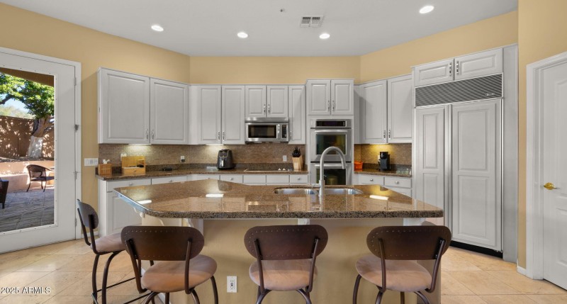 15-web-or-mls-Great Room3