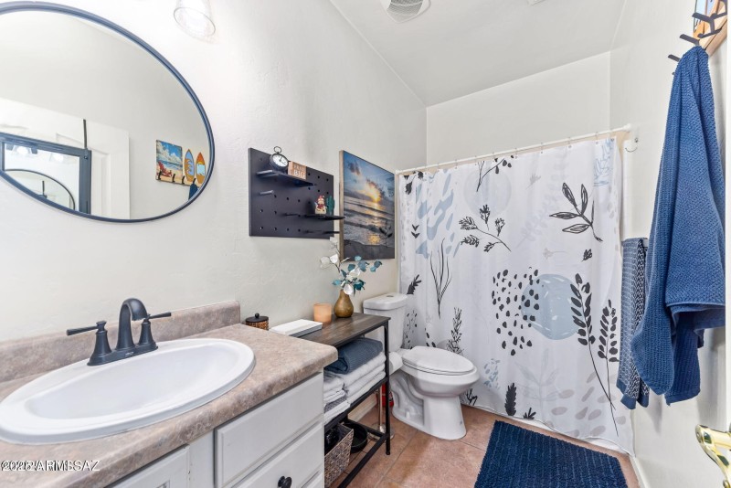 3635 E Secretariat Road