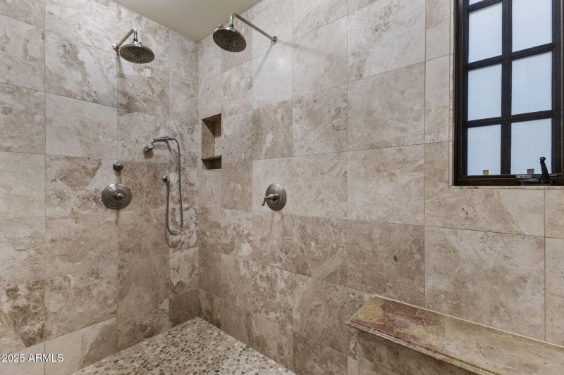 28-8551 - Double Shower Heads