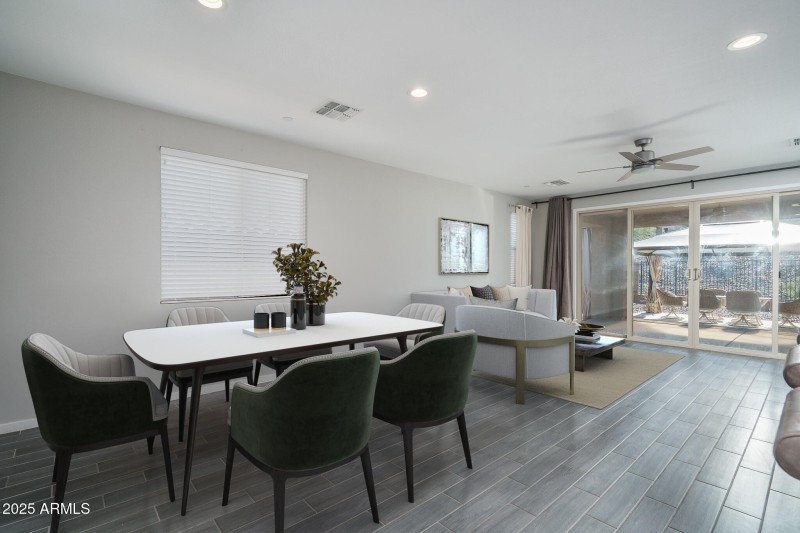 6VS) DINING TO GREAT ROOM