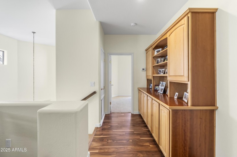 026_Upstairs Landing