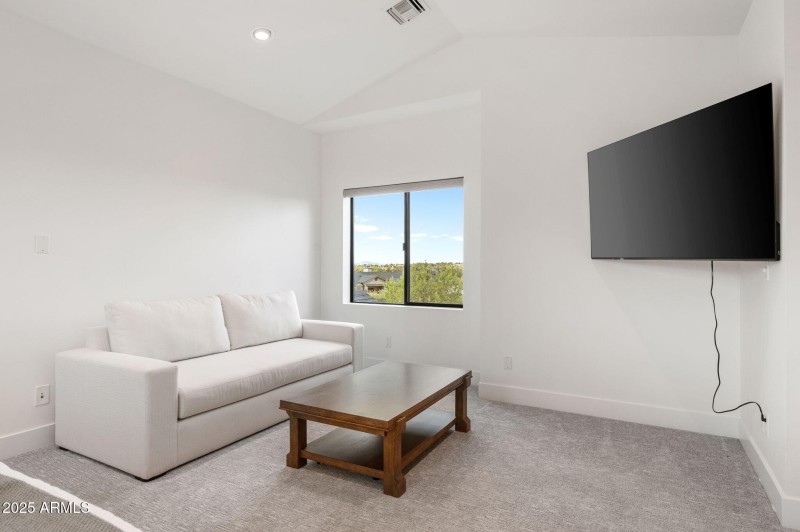 43-Bedroom 4 Upstairs (2)