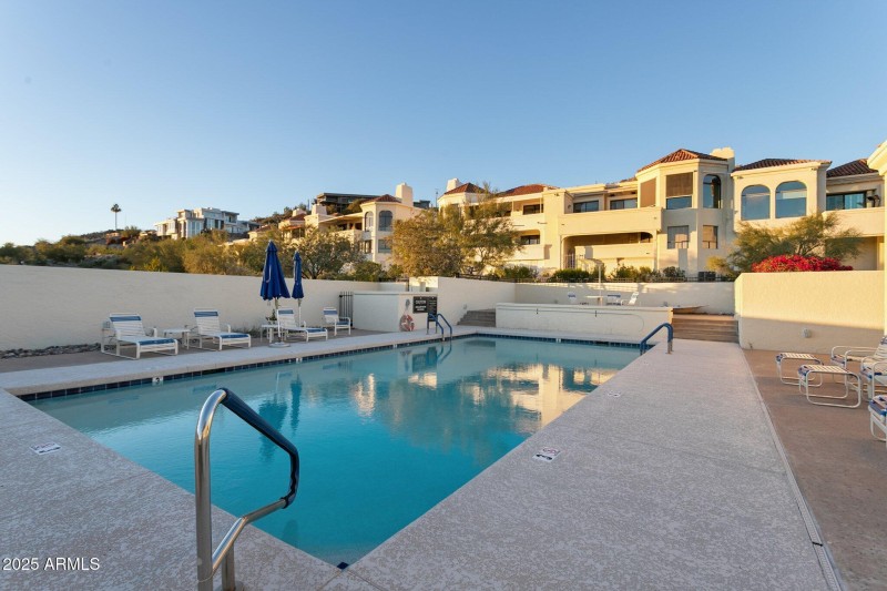 89-web-or-mls-3800-e-lincoln-dr-7