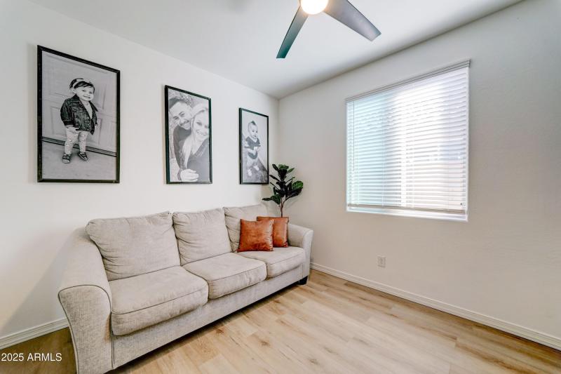 19756 W Rancho Dr-19