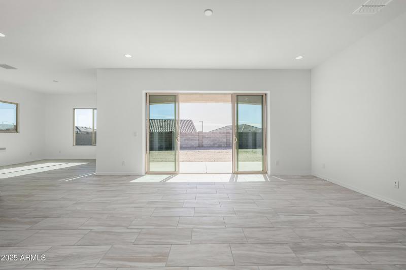 69327c_11 - Mulberry