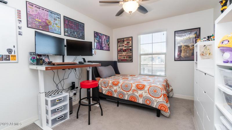 25 Upstair One Bedroom