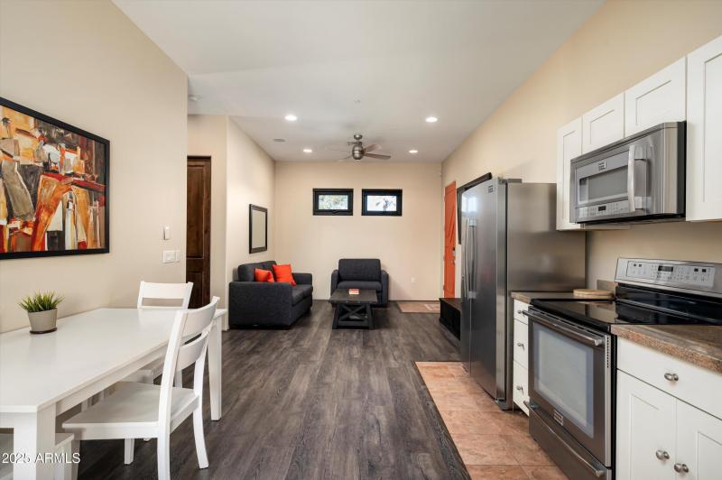 29-8038 E Desert Cove Ave-29