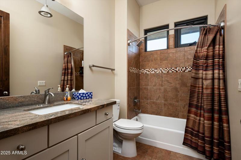 33-8038 E Desert Cove Ave-33