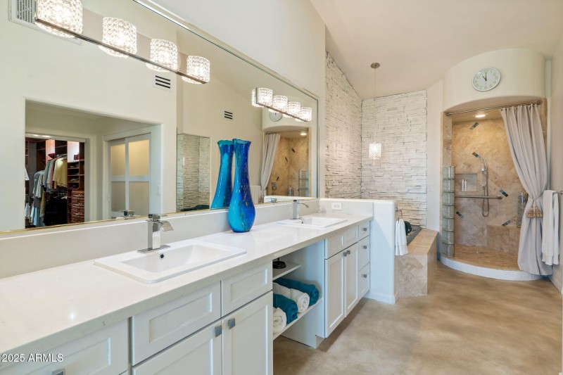 Master Bathroom Quartz Countertop