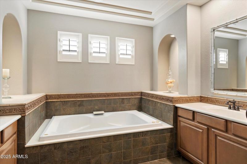 Primary bath