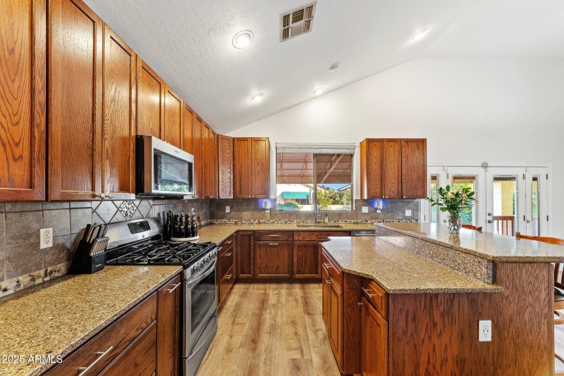 013_79th_drive-16_307