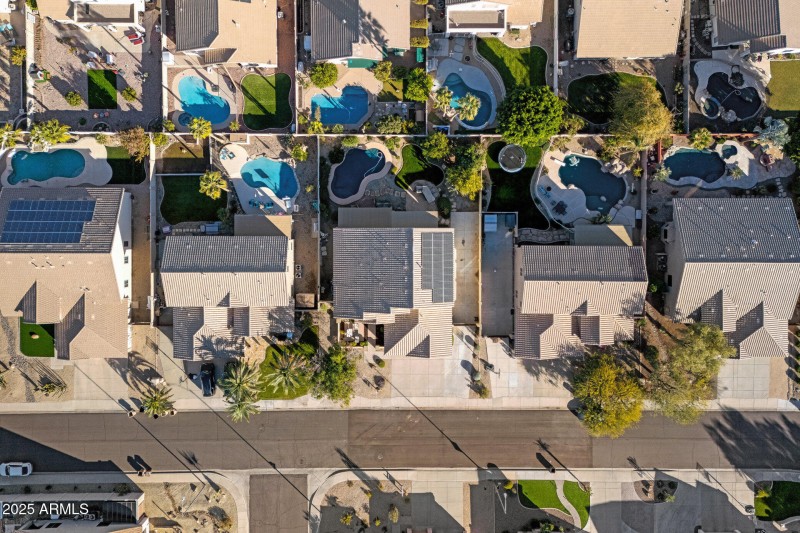 043_79th_drive-3_123