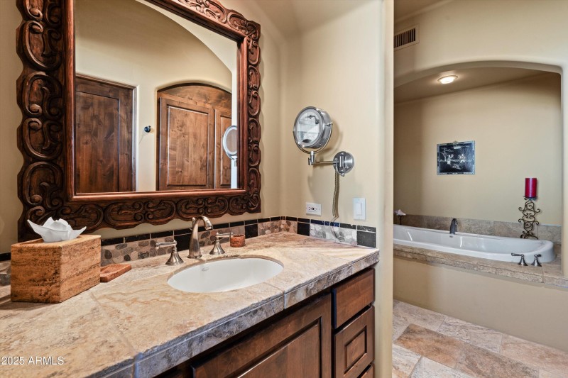 036-Primary Bathroom