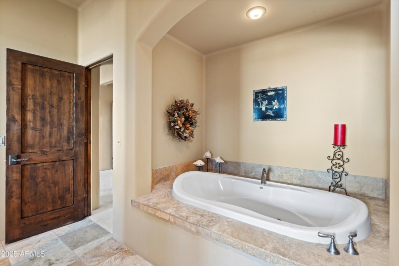 038-Primary Bathroom