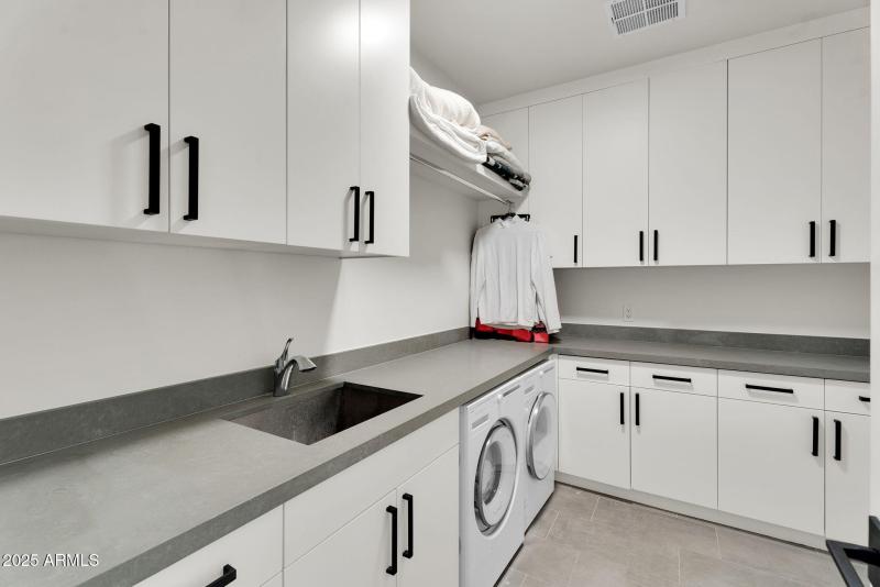 33-web-or-mls-Phoenician Blvd-23