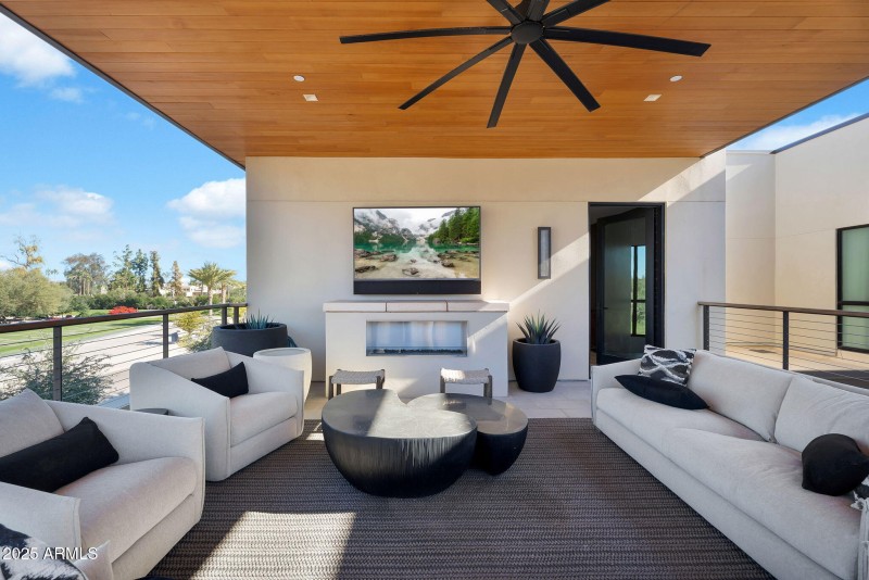 42-web-or-mls-Phoenician Blvd-37