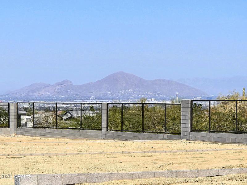 Avance Camelback view