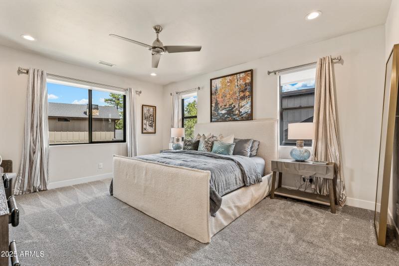 1810 E Magnolia Dr-26