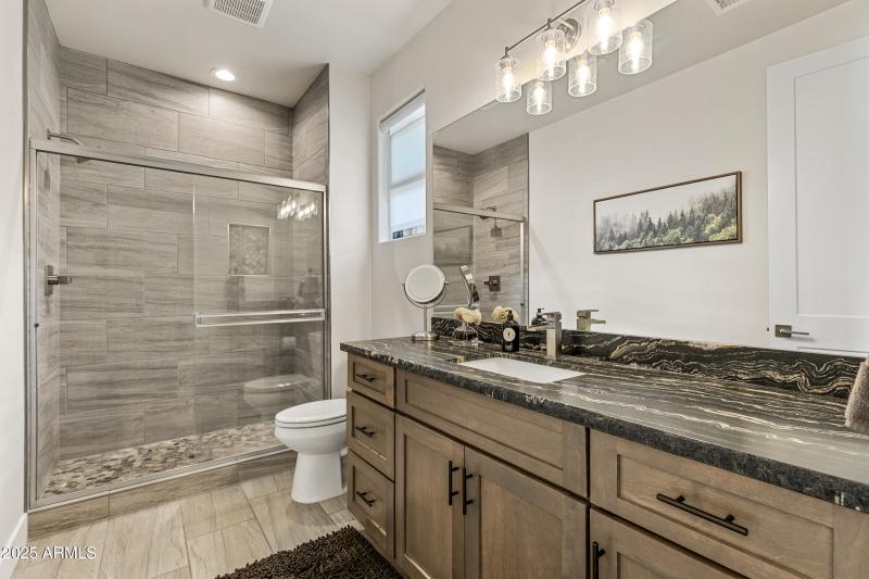 1810 E Magnolia Dr-40