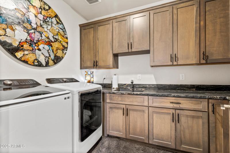 1810 E Magnolia Dr-42