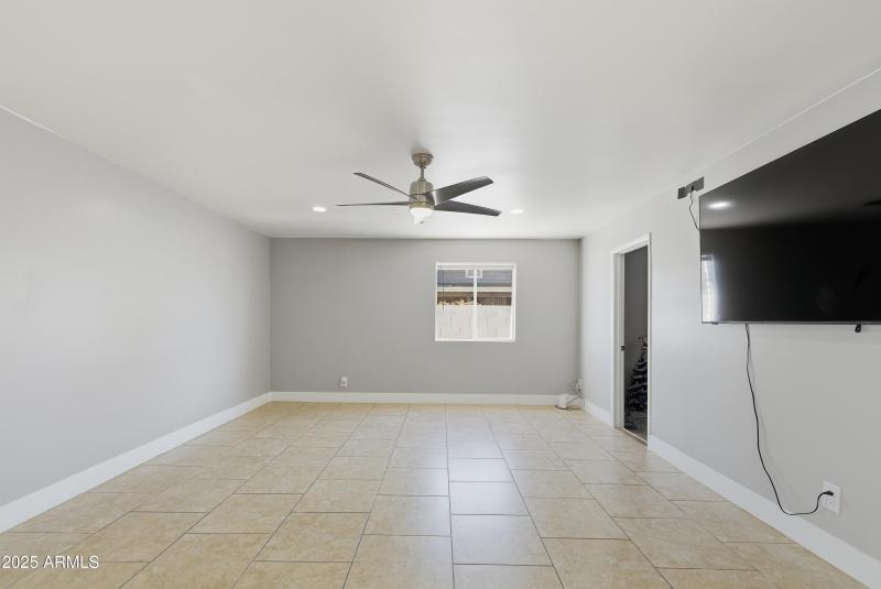 04-10428_W_Calle_de_Plata_5