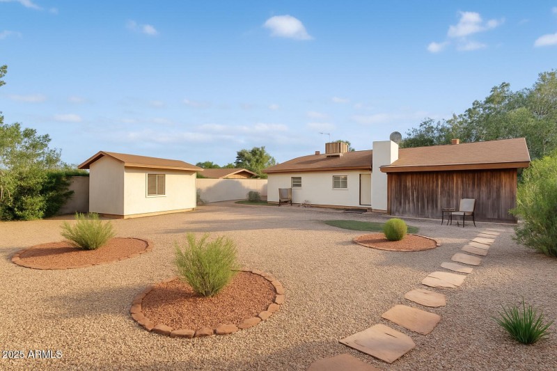 54FE27A4-B300-4A05-87CD-820F1349DB1C