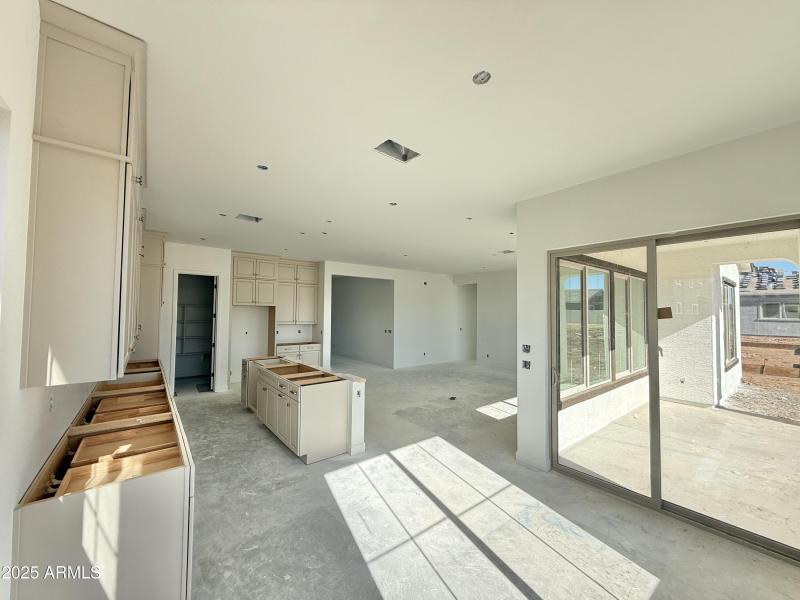 012 Nook adjacent Kitchen