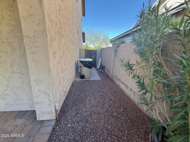 2709 N Black Rock Rd (31)