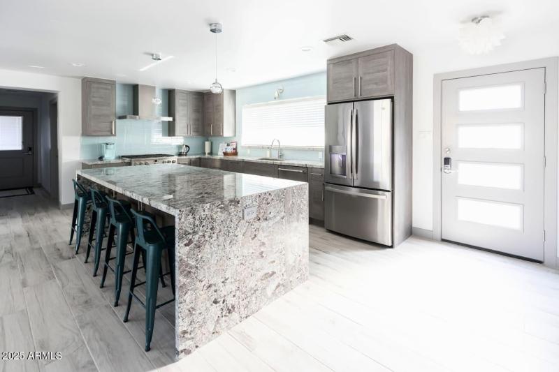 97ce92ce-5d08-49bd-ba72-a56d45b667f7