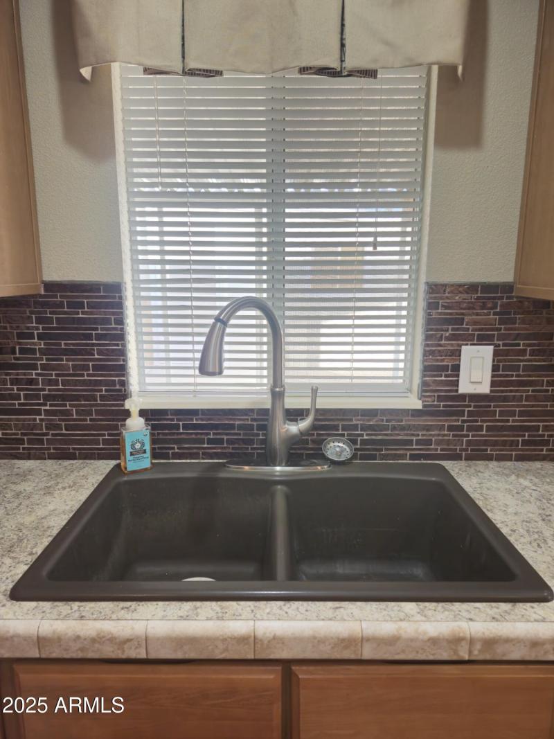 Resized_20251206_160815_1765332675380