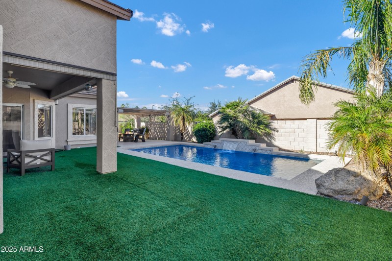 3402 E Thornton Ave-40