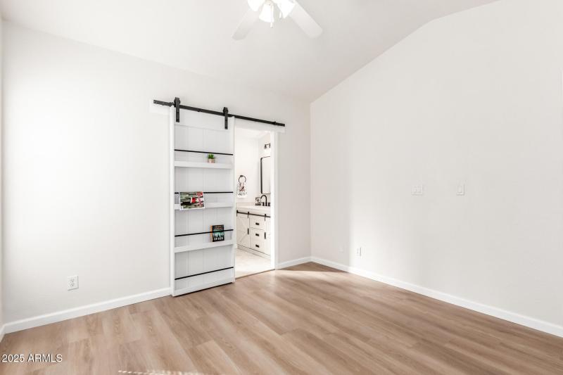 3301 S Goldfield Rd 2006