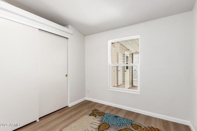 3301 S Goldfield Rd 2006