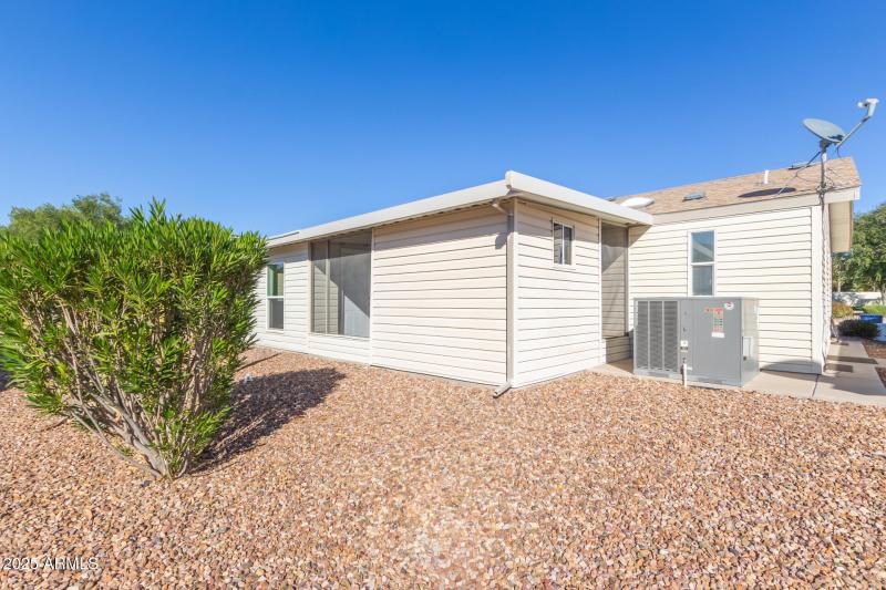 3301 S Goldfield Rd 2006