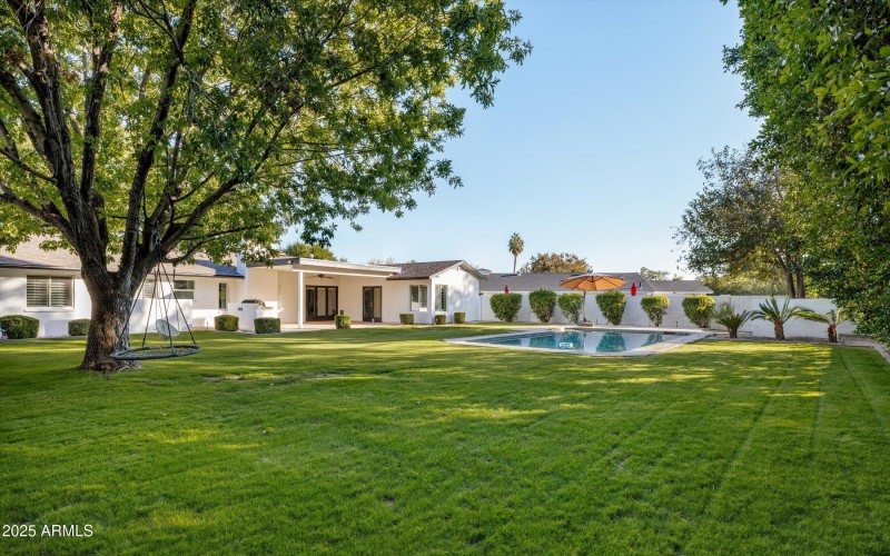 Large Grassy Bathroom