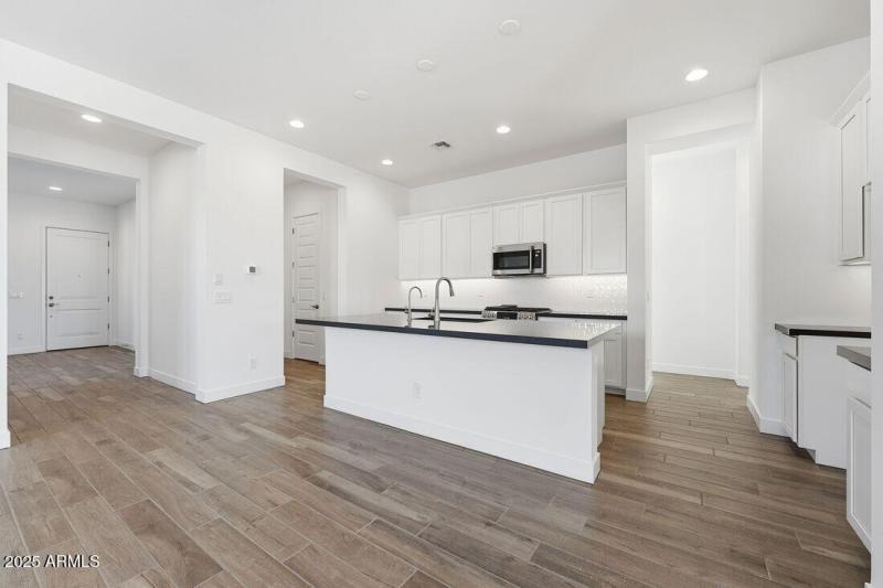 38104 N HACKBERRY Street