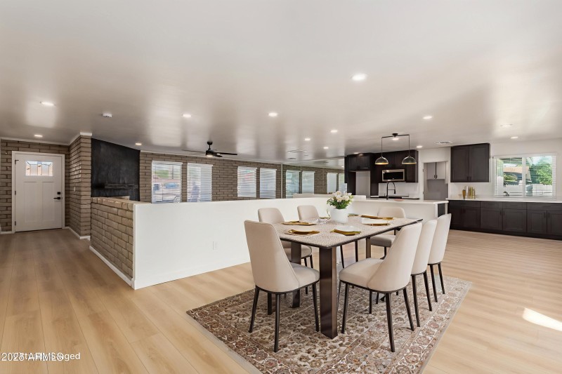 15-Fairfield - Dining Room - Standard -