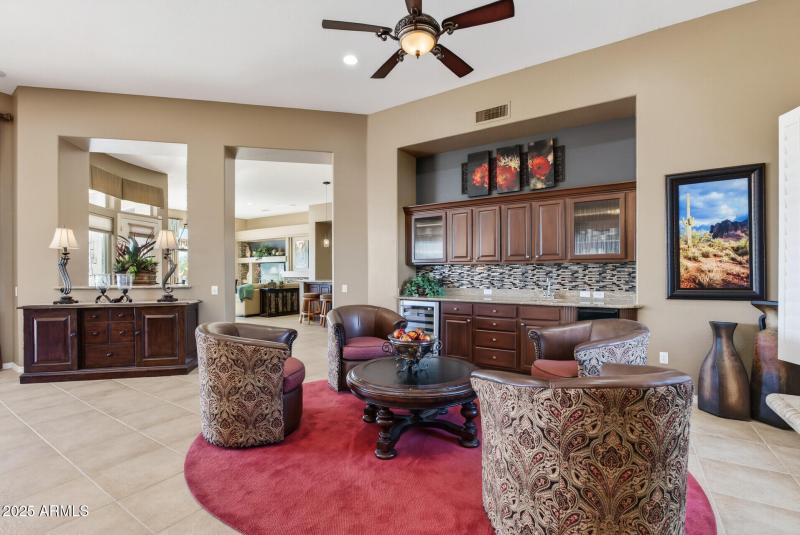 Wet Bar / Serving Bar