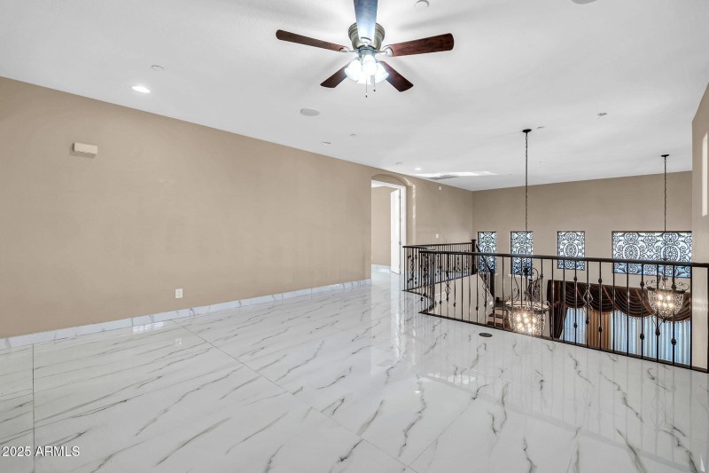 mls_13611 W Merrell St-29