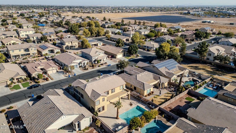 mls_13611 W Merrell St Drone-11