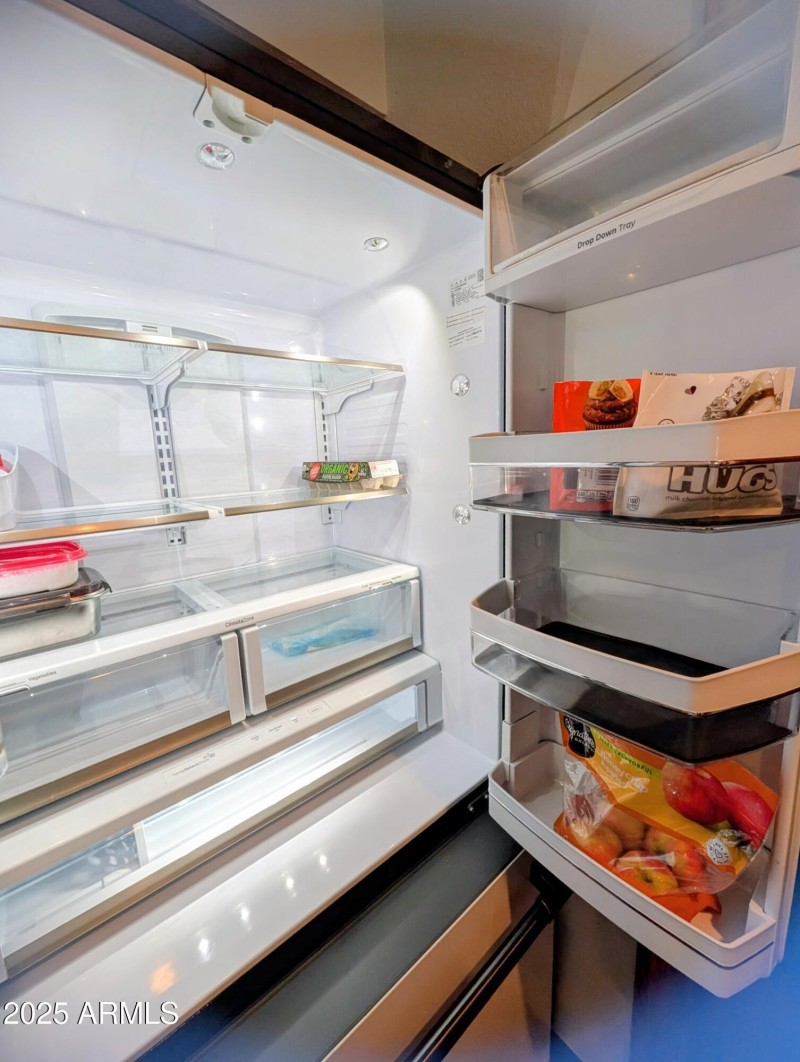 PXL_20251209_214318333~2