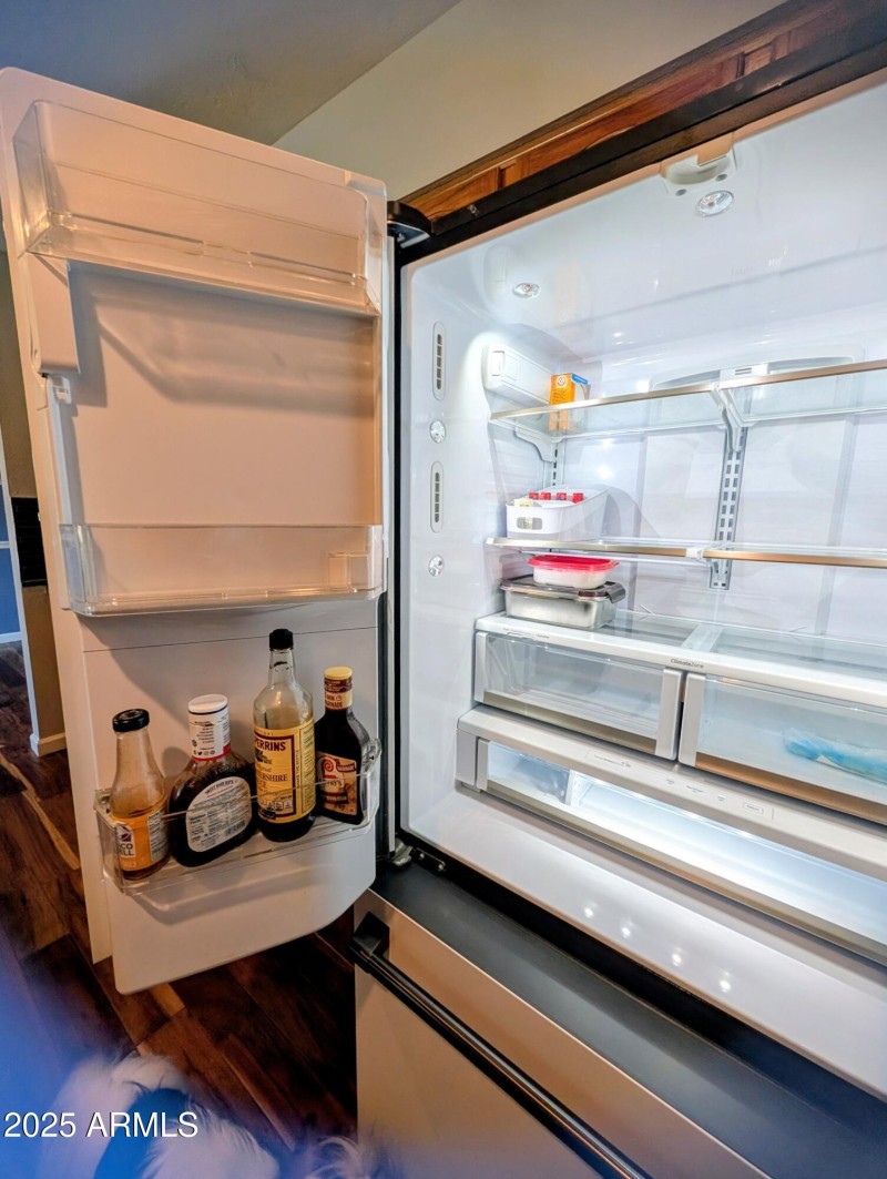 PXL_20251209_214324415~2